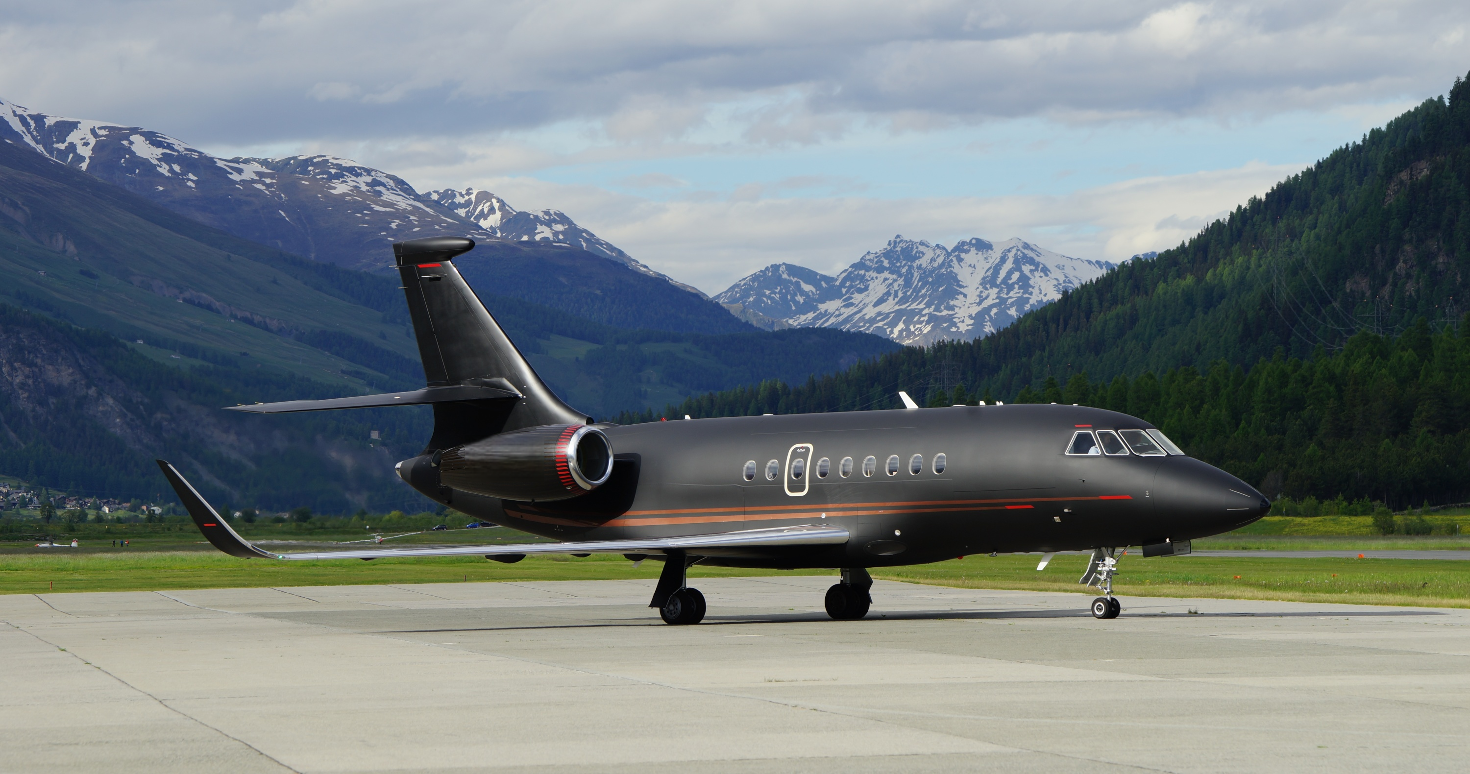 Falcon 2000LXS