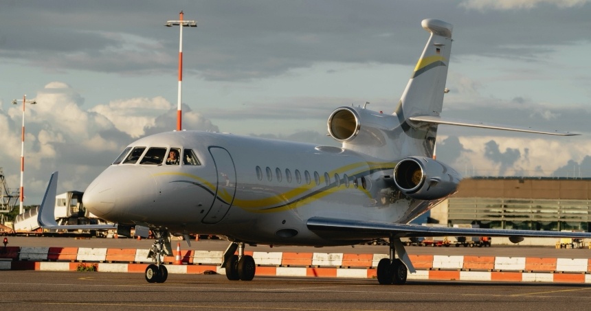 Falcon 900LX