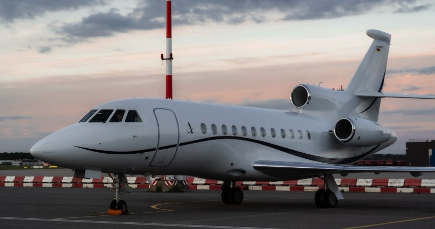 Falcon 900LX