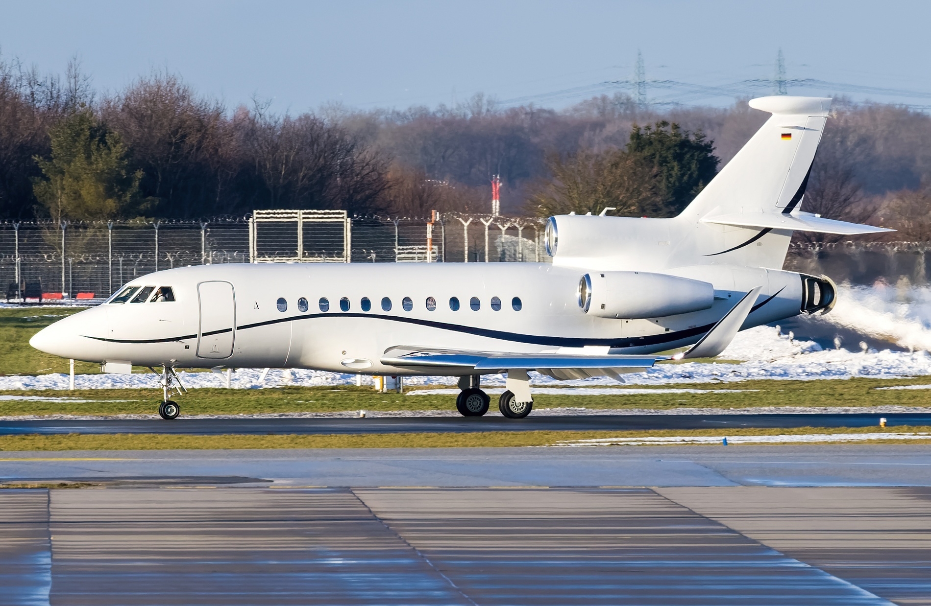 Falcon 900LX