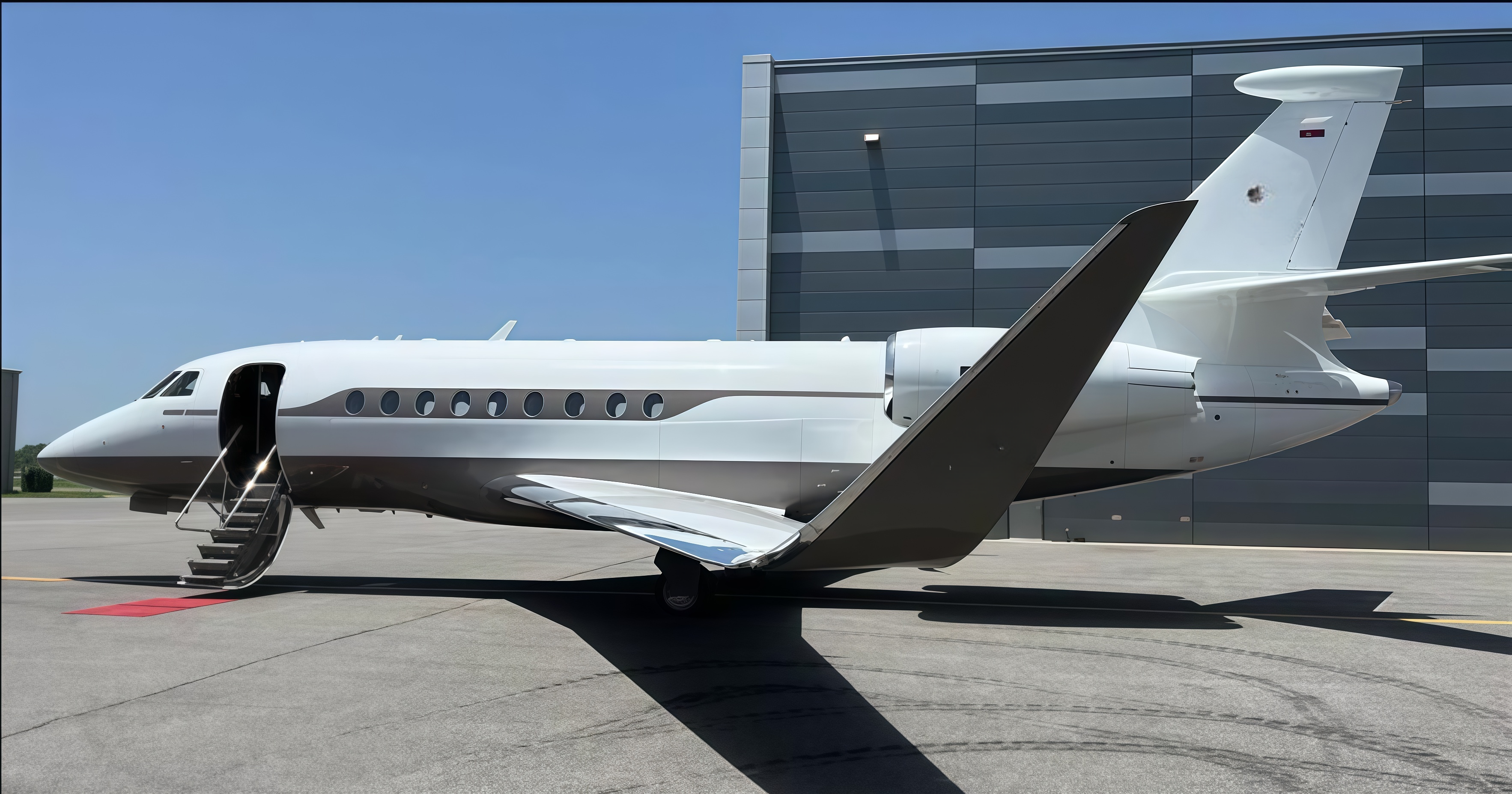 Falcon 2000LXS