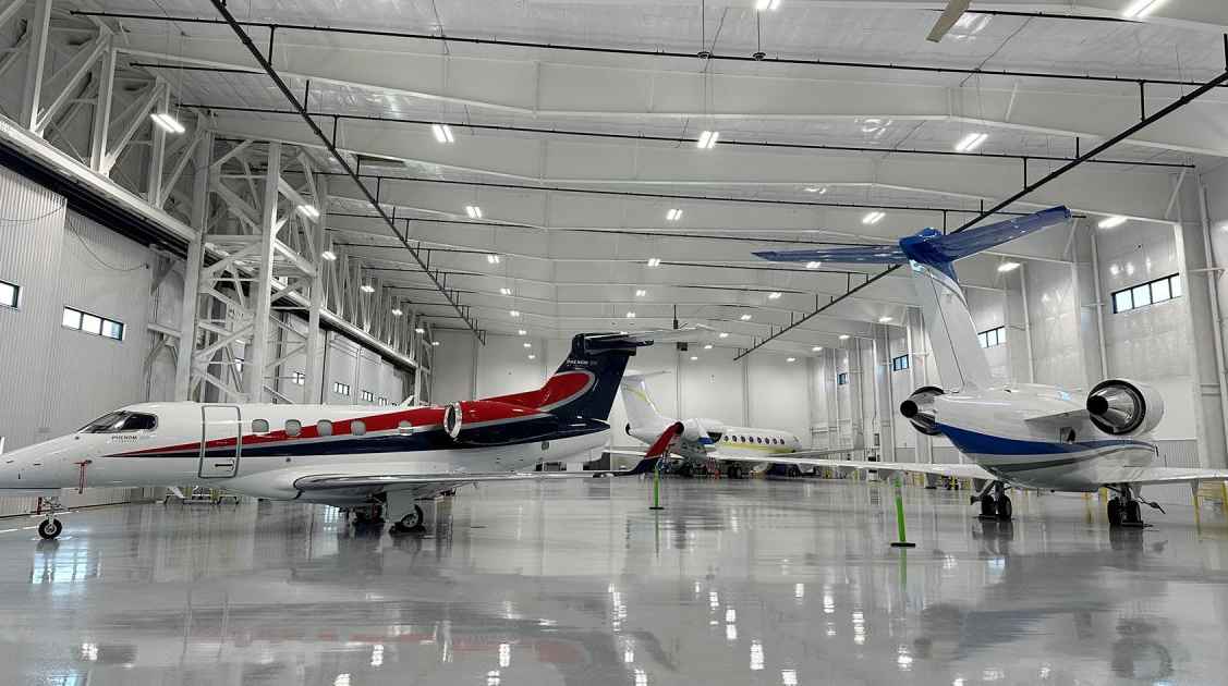 With its new FBO at Connecticut's Waterbury-Oxford Airport set for a grand opening in April, Clay Lacy Aviation's facility brings 120,000 sq ft of large aircraft storage space to the crowded Northeast